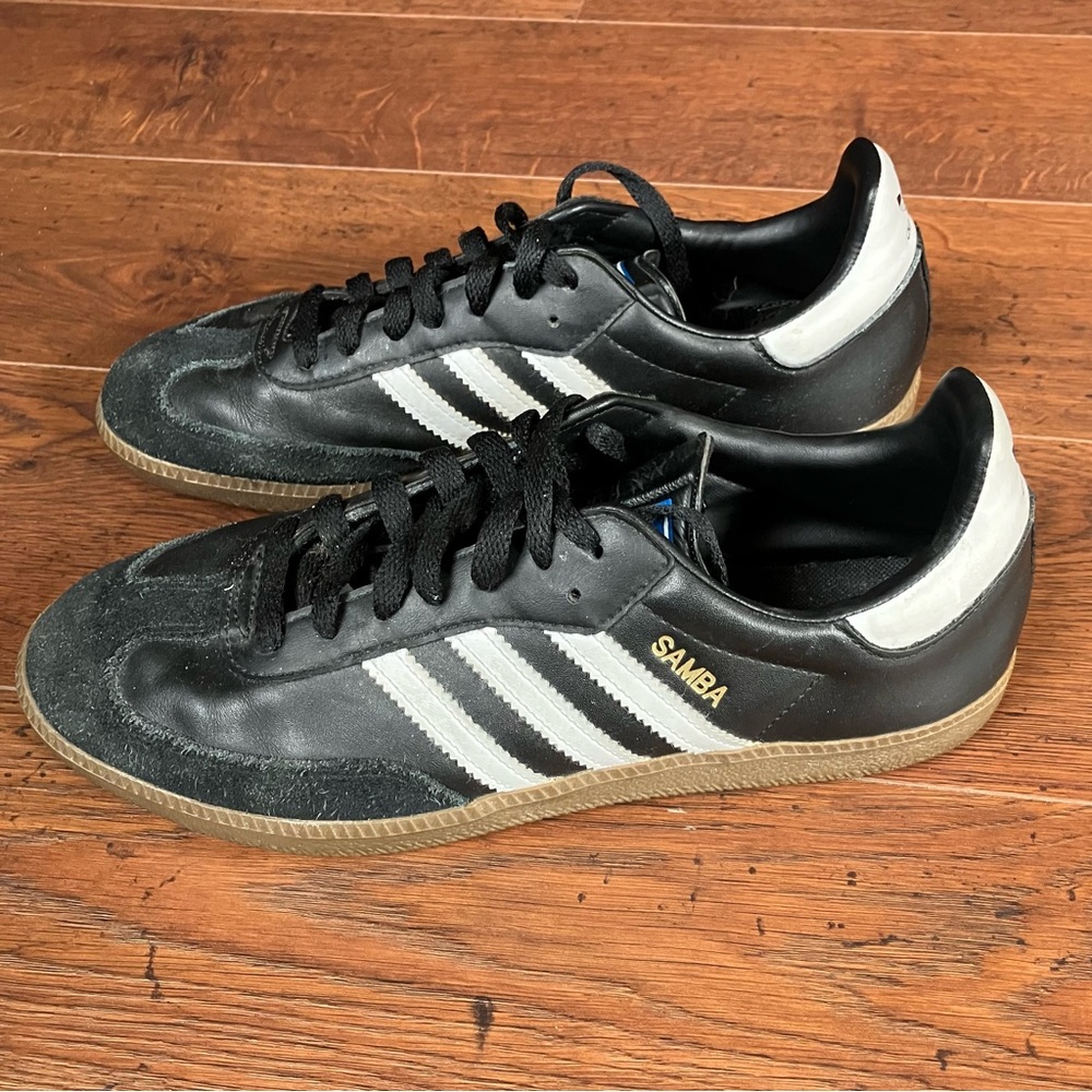 adidas Samba shoes - Men’s size 9